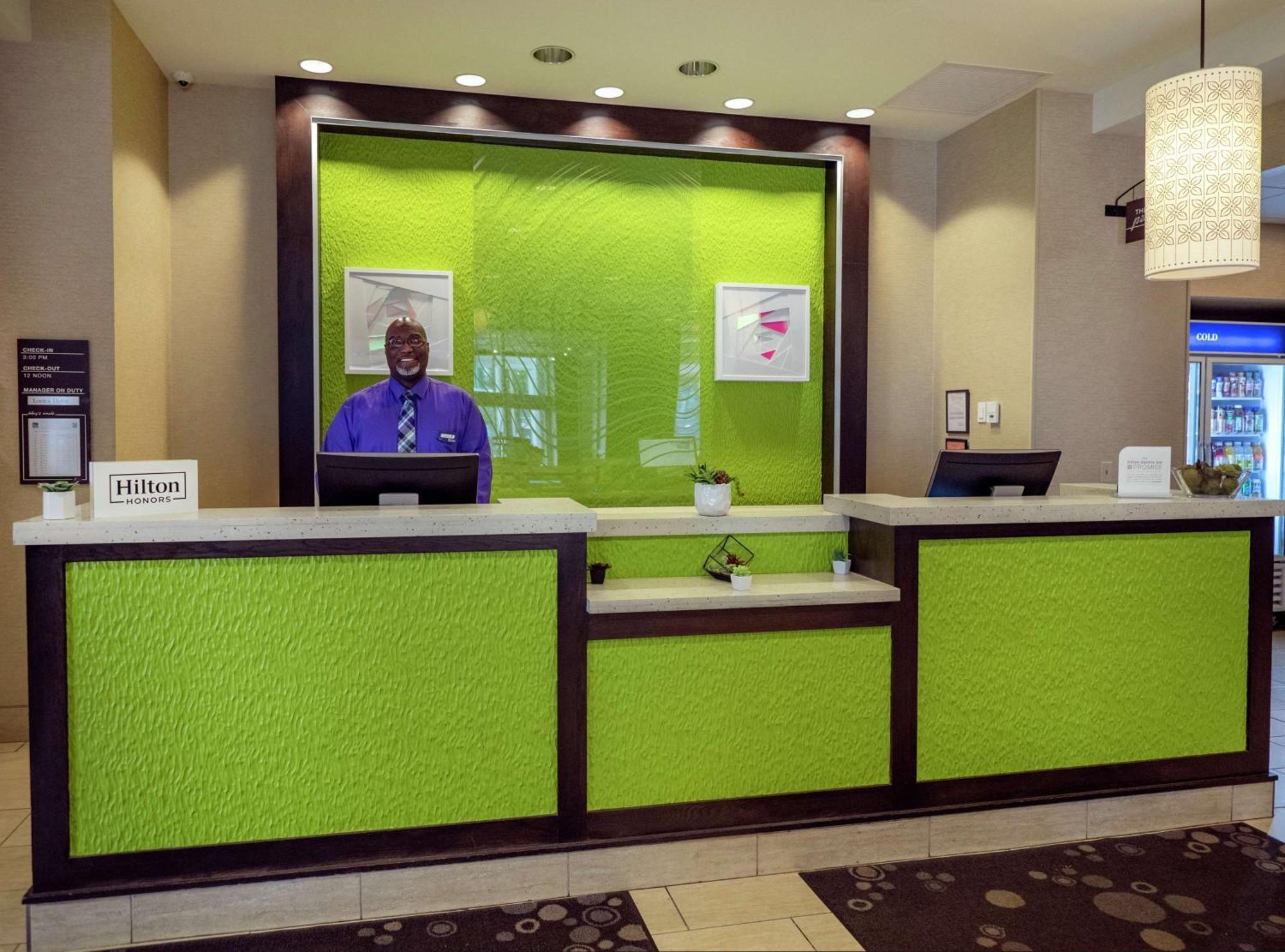 The Hilton Garden Inn Buffalo-Downtown Exterior foto