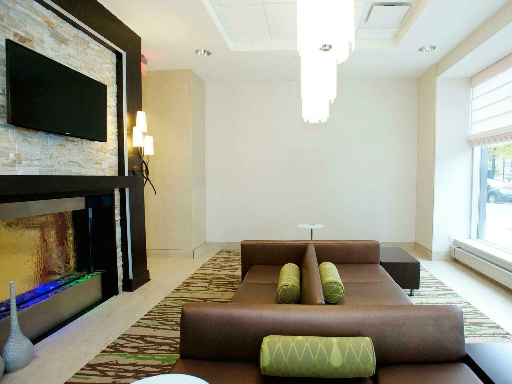 The Hilton Garden Inn Buffalo-Downtown Exterior foto